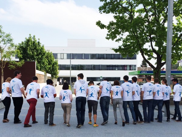 Unser Team beim Aufwärmtraining :-)